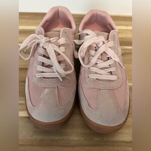 No Boundaries Light Pink Lace-Up Sneakers